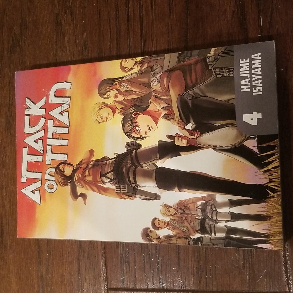 Attack On Titan Volumes 1-4 - Picture 8 of 11